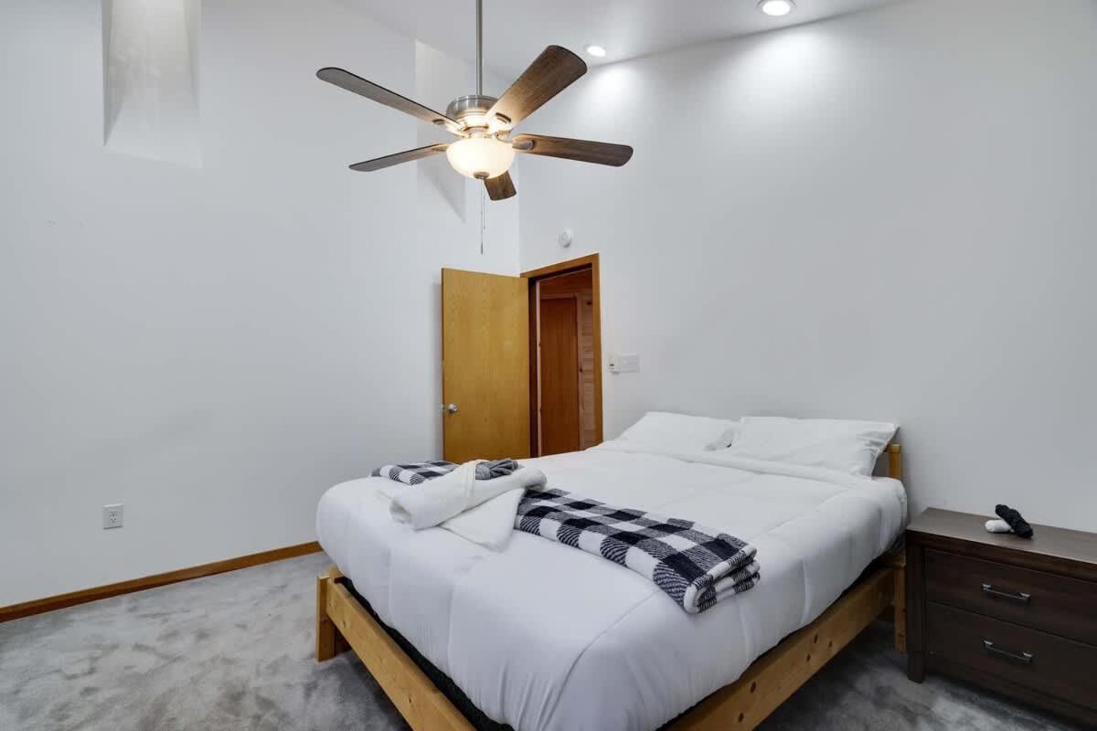 Relax In Blakeslee - Spacious 5Br Home With Bbq Exteriör bild