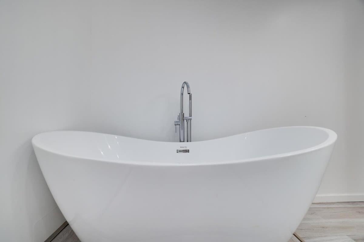 Relax In Blakeslee - Spacious 5Br Home With Bbq Exteriör bild